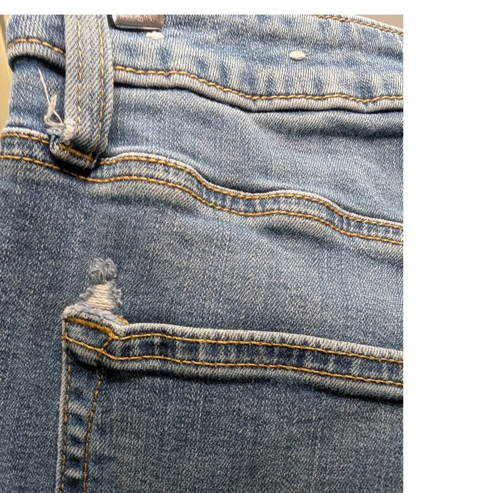 American Eagle Outfitters embrace effortless